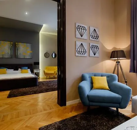 Apartment Lella - Pedestrian Zone & Charming Balcony Belgrade